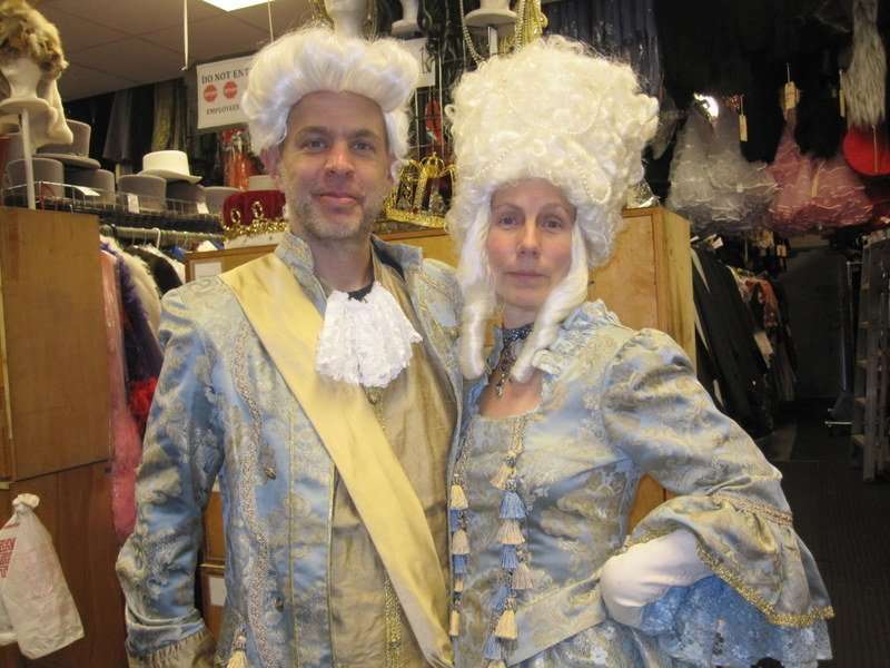Colonial Male and Female Marie Antionette Blue 2